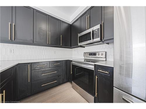 31 Ladd Avenue, Brantford, ON - Indoor Photo Showing Kitchen