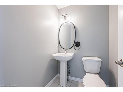 31 Ladd Avenue, Brantford, ON - Indoor Photo Showing Bathroom