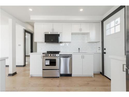 32 Britannia Avenue, Hamilton, ON - Indoor Photo Showing Kitchen With Stainless Steel Kitchen With Upgraded Kitchen