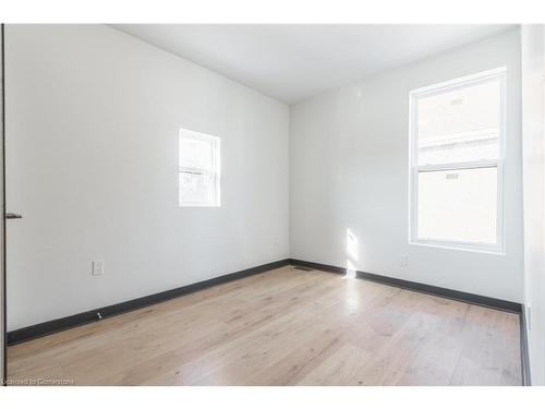 32 Britannia Avenue, Hamilton, ON - Indoor Photo Showing Other Room