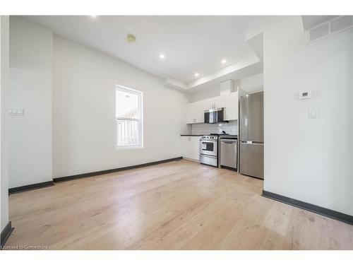 32 Britannia Avenue, Hamilton, ON - Indoor Photo Showing Kitchen With Stainless Steel Kitchen