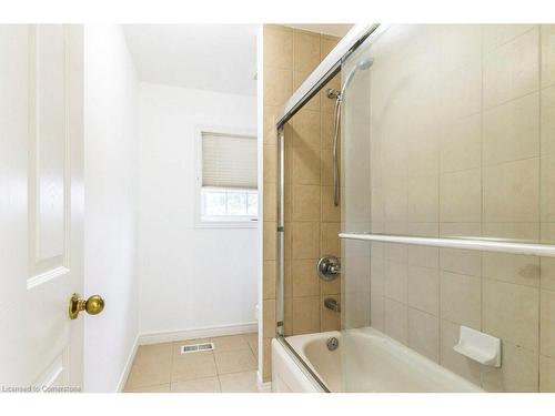 252 Thorner Drive, Hamilton, ON - Indoor Photo Showing Bathroom