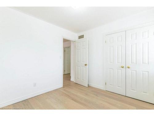 252 Thorner Drive, Hamilton, ON - Indoor Photo Showing Other Room