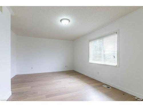 252 Thorner Drive, Hamilton, ON - Indoor Photo Showing Other Room