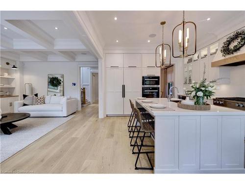 179 Douglas Avenue, Oakville, ON - Indoor Photo Showing Kitchen