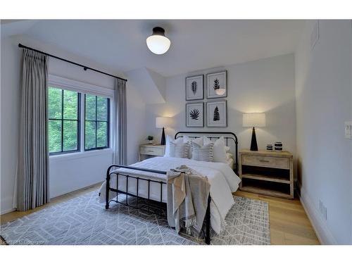 179 Douglas Avenue, Oakville, ON - Indoor Photo Showing Bedroom