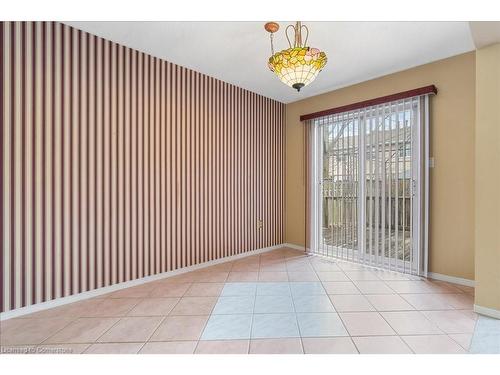 84 Chelsea Crescent, Stoney Creek, ON - Indoor Photo Showing Other Room