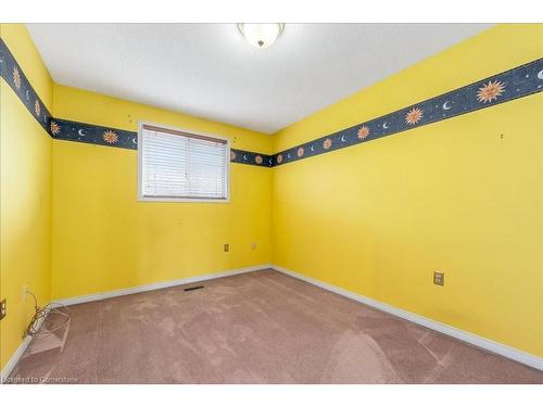 84 Chelsea Crescent, Stoney Creek, ON - Indoor Photo Showing Other Room