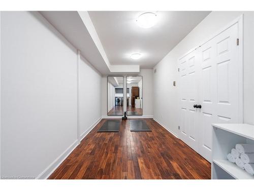 607 Edgewater Crescent, Burlington, ON - Indoor Photo Showing Other Room