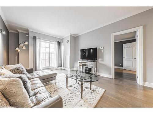 505-135 James Street S, Hamilton, ON - Indoor Photo Showing Living Room