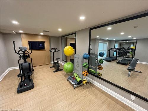 103-128 Grovewood Common, Oakville, ON - Indoor Photo Showing Gym Room