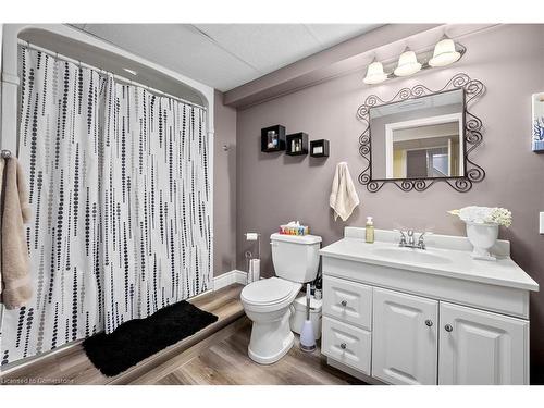 11616 Elizabeth Crescent, Wainfleet, ON - Indoor Photo Showing Bathroom