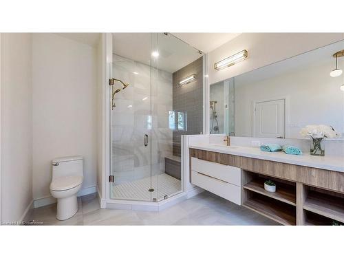 57 Eleanor Avenue, Hamilton, ON - Indoor Photo Showing Bathroom