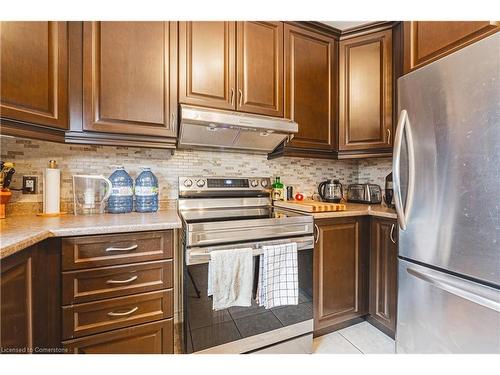 65 Glendarling Crescent, Hamilton, ON - Indoor Photo Showing Kitchen