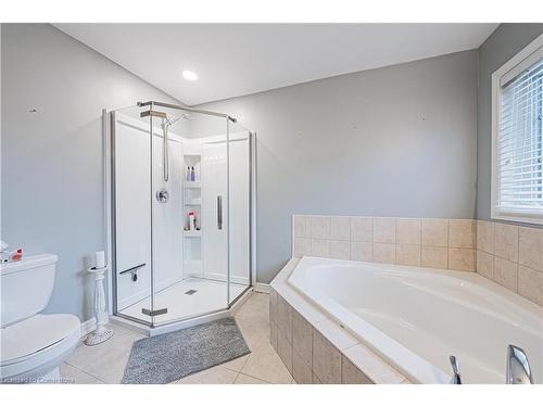 65 Glendarling Crescent, Hamilton, ON - Indoor Photo Showing Bathroom