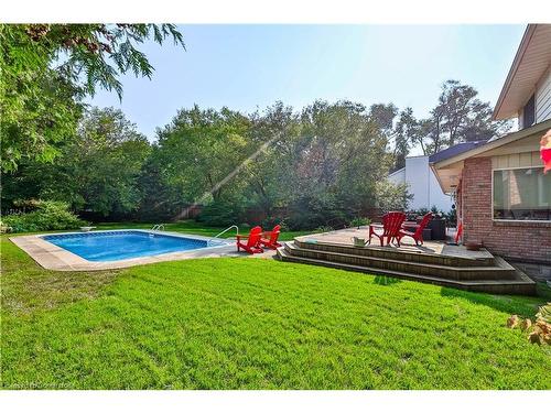 335 Carey Court, Oakville, ON - Outdoor With Backyard