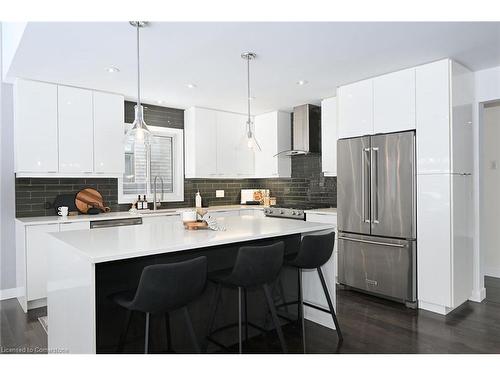 535 Freeport Street Street, London, ON - Indoor Photo Showing Kitchen With Upgraded Kitchen