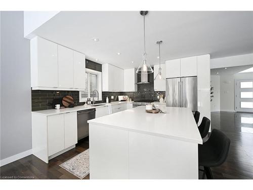 535 Freeport Street Street, London, ON - Indoor Photo Showing Kitchen With Upgraded Kitchen