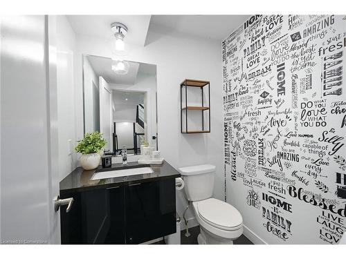 535 Freeport Street Street, London, ON - Indoor Photo Showing Bathroom