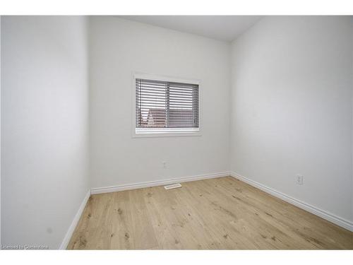 284 Sophia Crescent, Kitchener, ON - Indoor Photo Showing Other Room