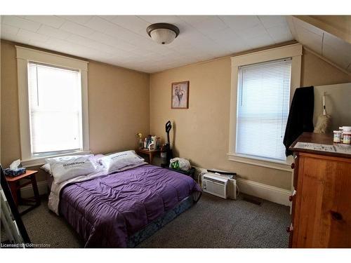 177 Erie Street, Port Colborne, ON - Indoor Photo Showing Bedroom