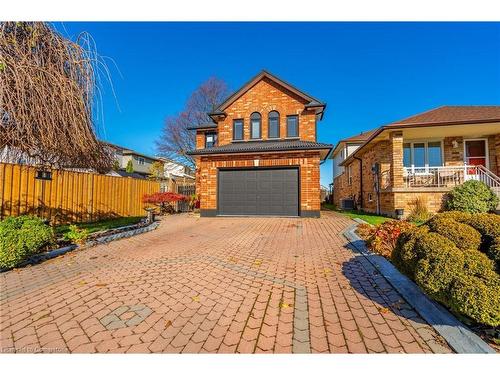 138 Beaverbrook Avenue, Hamilton, ON - Outdoor With Deck Patio Veranda