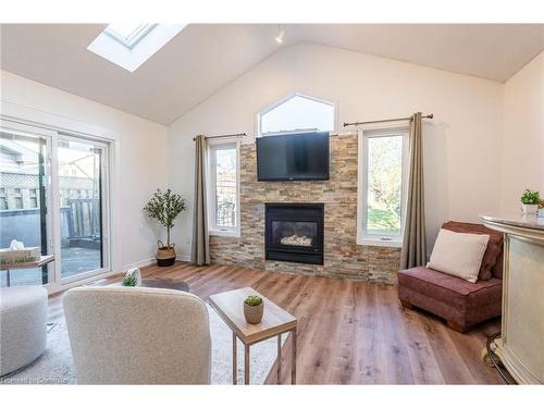 138 Beaverbrook Avenue, Hamilton, ON - Indoor Photo Showing Living Room With Fireplace