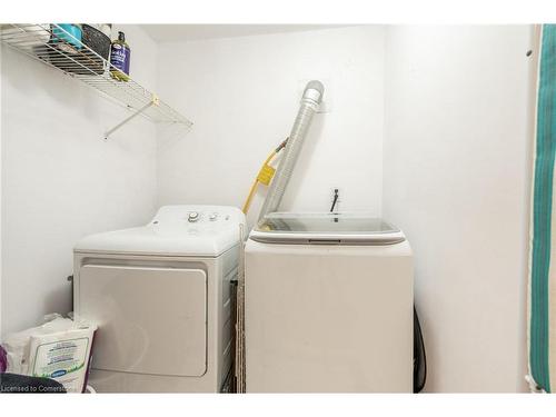 138 Beaverbrook Avenue, Hamilton, ON - Indoor Photo Showing Laundry Room