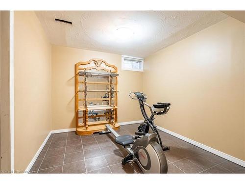 138 Beaverbrook Avenue, Hamilton, ON - Indoor Photo Showing Gym Room