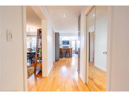 138 Beaverbrook Avenue, Hamilton, ON - Indoor Photo Showing Other Room