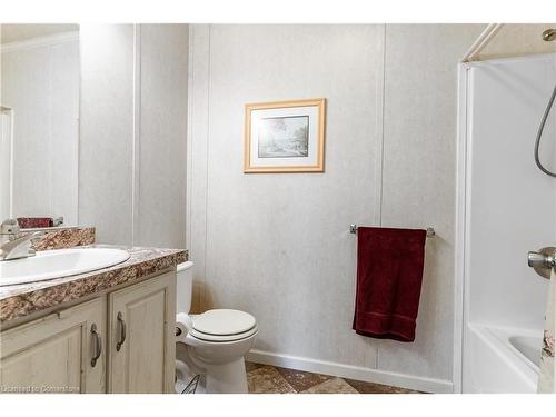 1 Forest Trail, Selkirk, ON - Indoor Photo Showing Bathroom