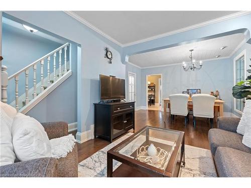 50 Alpine Avenue, Hamilton, ON - Indoor Photo Showing Living Room