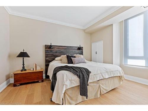 301-1477 Lakeshore Road, Burlington, ON - Indoor Photo Showing Bedroom