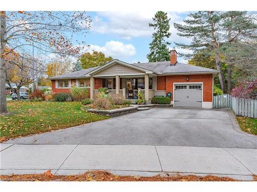 2182 Clarendon Park Drive, Burlington, ON - Outdoor With Facade