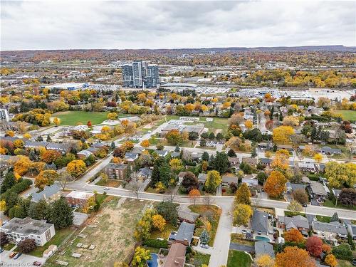 2182 Clarendon Park Drive, Burlington, ON - Outdoor With View