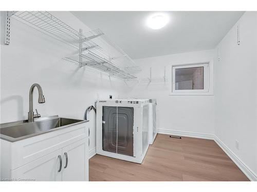 120 Second Road E, Stoney Creek, ON - Indoor Photo Showing Laundry Room