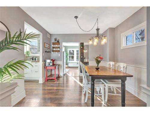 131 Arkell Street, Hamilton, ON - Indoor Photo Showing Dining Room