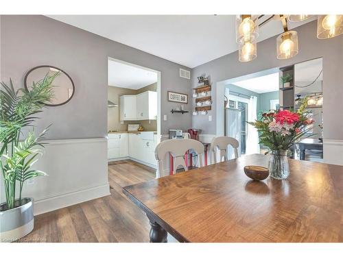 131 Arkell Street, Hamilton, ON - Indoor Photo Showing Dining Room