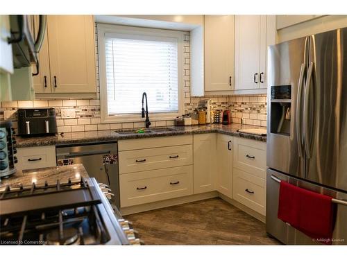 213 Concession 4 Road W, Hamilton, ON - Indoor Photo Showing Kitchen