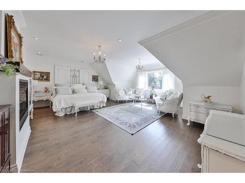 1359 Sedgewick Crescent, Oakville, ON - Indoor Photo Showing Bedroom