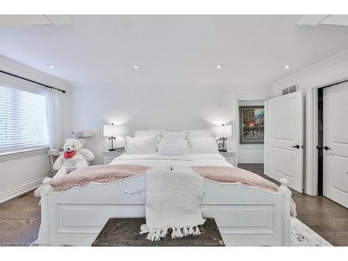 1359 Sedgewick Crescent, Oakville, ON - Indoor Photo Showing Bedroom