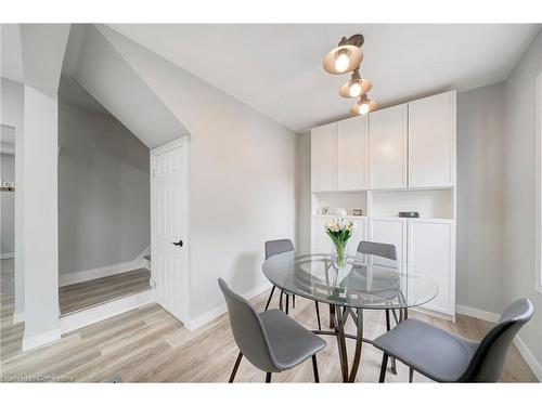 98 Cope Street, Hamilton, ON - Indoor Photo Showing Dining Room