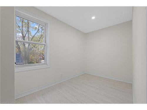 5122 Jepson Street, Niagara Falls, ON - Indoor Photo Showing Other Room