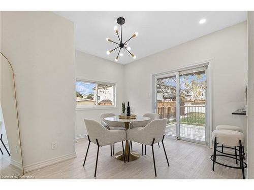 5122 Jepson Street, Niagara Falls, ON - Indoor Photo Showing Dining Room