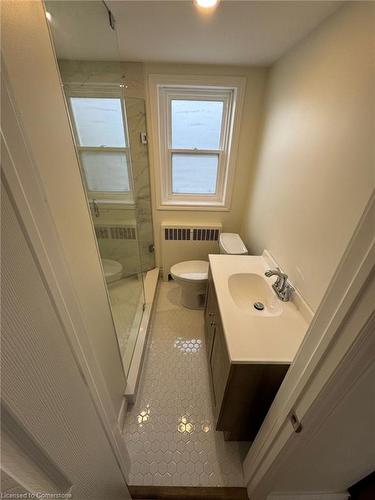 15-1759 King Street E, Hamilton, ON - Indoor Photo Showing Bathroom