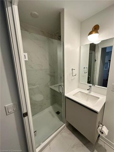 316-405 Dundas Street, Oakville, ON - Indoor Photo Showing Bathroom