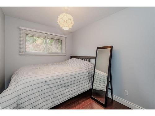 207 West River Road, Cambridge, ON - Indoor Photo Showing Bedroom