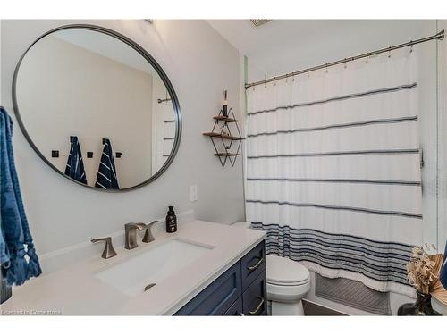 207 West River Road, Cambridge, ON - Indoor Photo Showing Bathroom