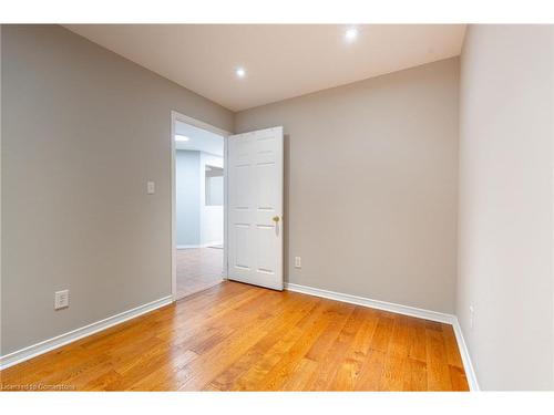 207-4000 Creekside Drive, Dundas, ON - Indoor Photo Showing Other Room