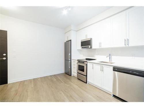 1111-212 King William Street, Hamilton, ON - Indoor Photo Showing Kitchen With Stainless Steel Kitchen